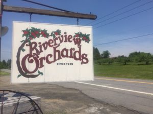 Riverview Orchards sign